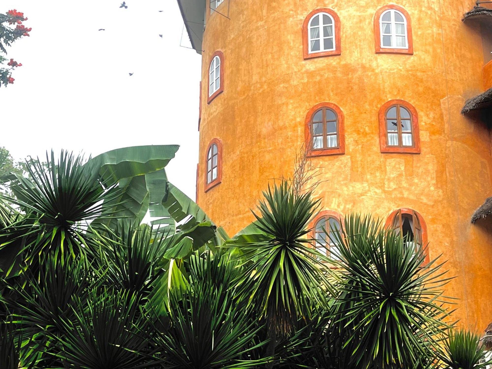 Coco Grove Beach Resort, Siquijor Island Quarto foto The castle of the former German colony Bagaya